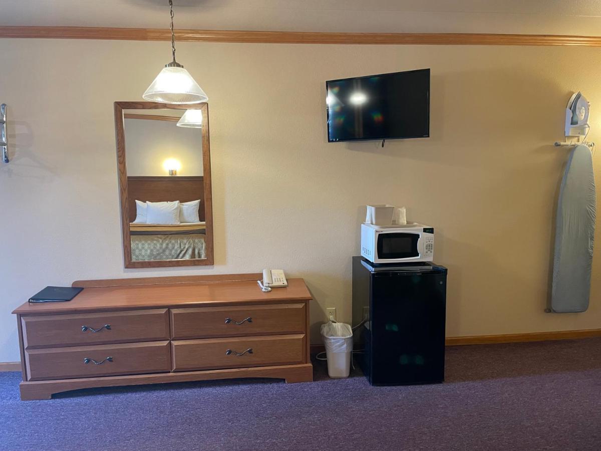 Amber'S Inn And Suites Wisconsin Dells Ngoại thất bức ảnh