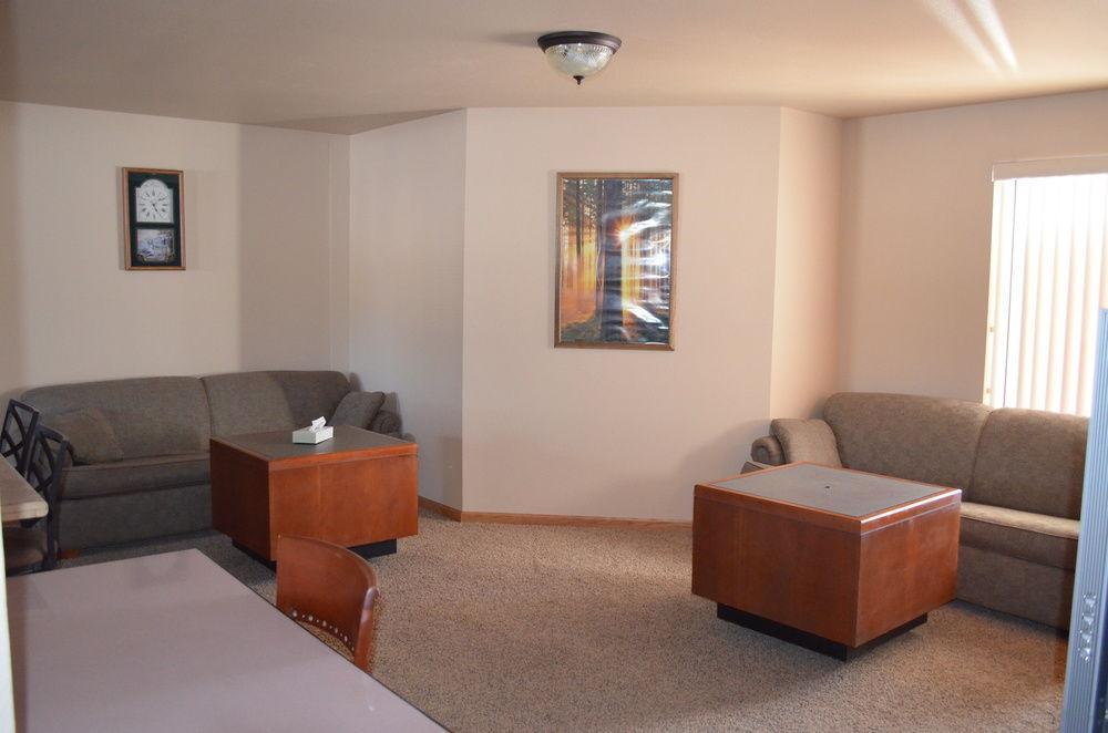 Amber'S Inn And Suites Wisconsin Dells Ngoại thất bức ảnh